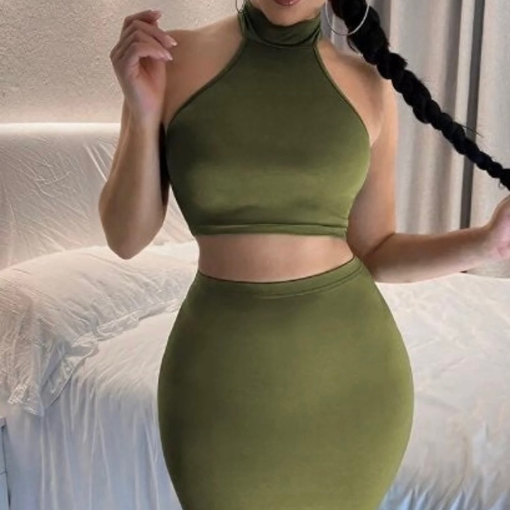 sexy Green 2Pc Skirt and Crop Set
